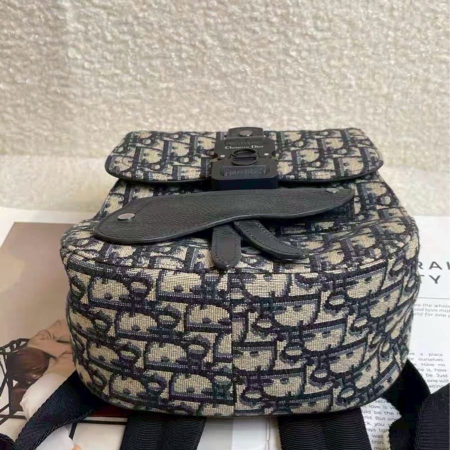 垂直入坑😍限時超低價✨Dior迪奧oblique刺繡老花迷你翻蓋馬鞍後背包雙肩包-13
