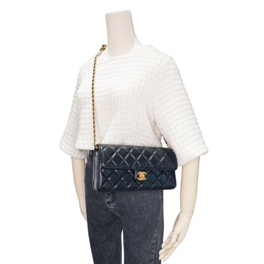 Chanel 展示品 金雙C菱格羊皮翻蓋斜背包(AS4053-黑)-6
