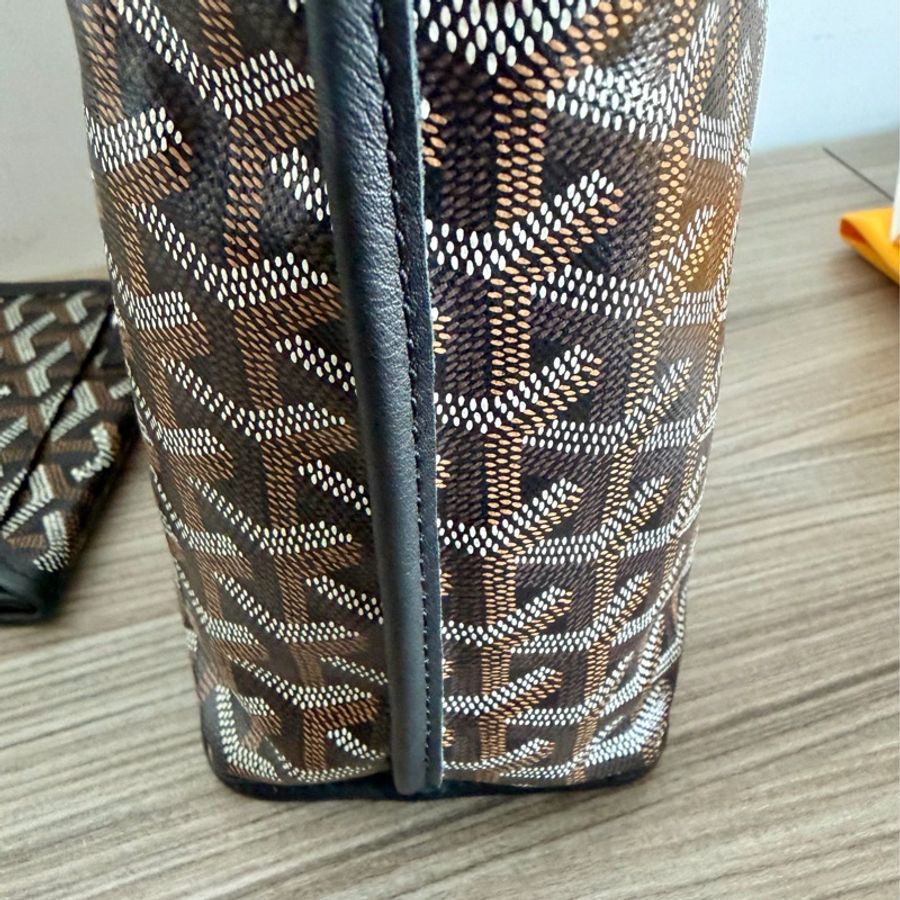 Goyard 的托特包 Anjou Mini 黑色-6