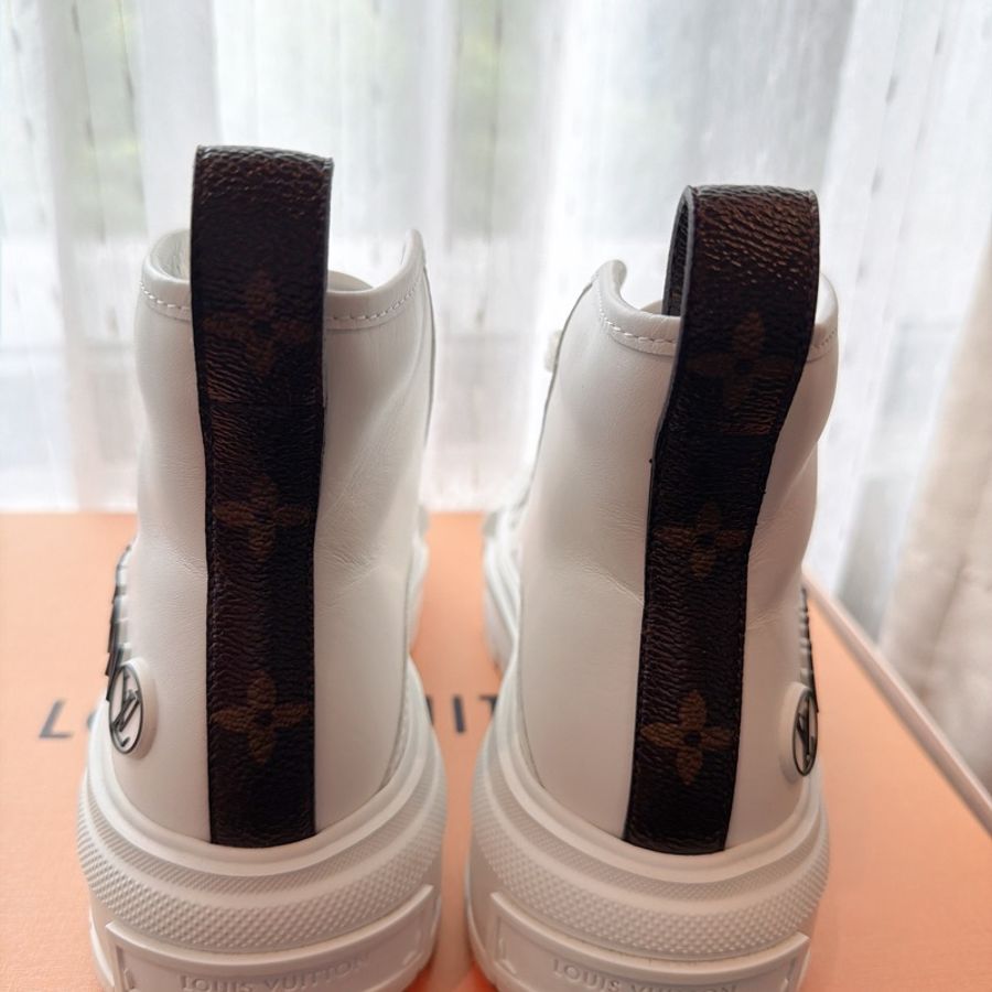 二手精品自賣❤️LV高筒老花皮標logo小白鞋.高筒鞋.餅乾鞋👟小增高效果.35號.全配-4