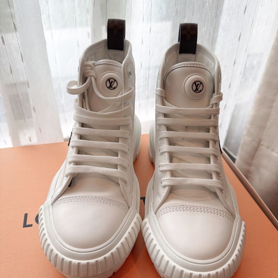 二手精品自賣❤️LV高筒老花皮標logo小白鞋.高筒鞋.餅乾鞋👟小增高效果.35號.全配-5
