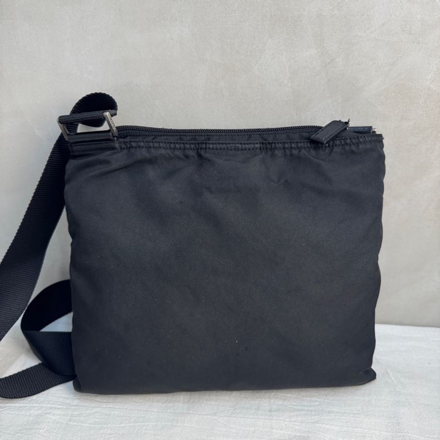 【赫蒂國際精品】Prada 普拉達 黑色尼龍斜背包 vintage-6