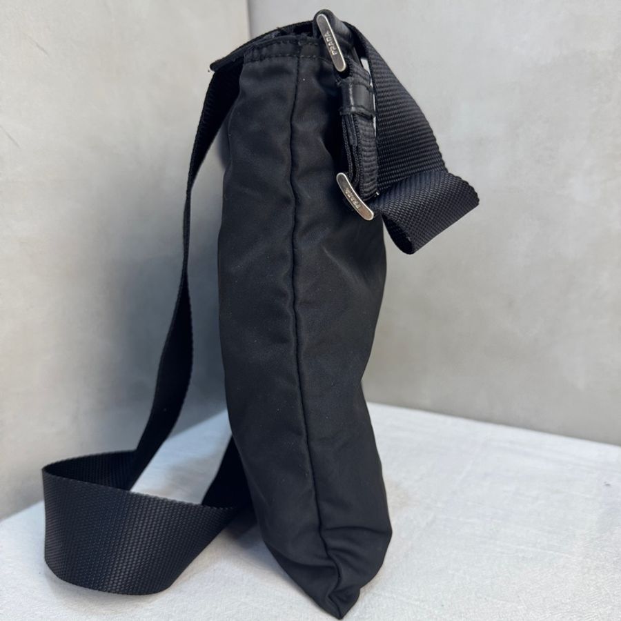 【赫蒂國際精品】Prada 普拉達 黑色尼龍斜背包 vintage-9