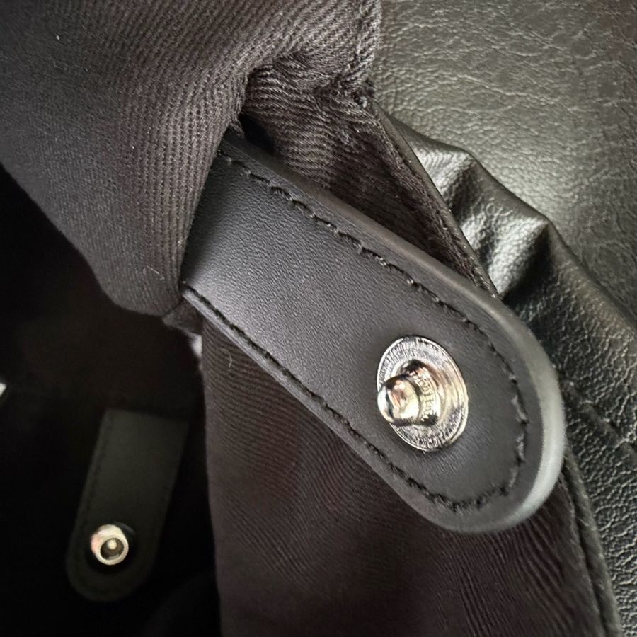 MM6 Maison Margiela🌫️ Japanese bag 經典三角包 Small 皮革紋-7