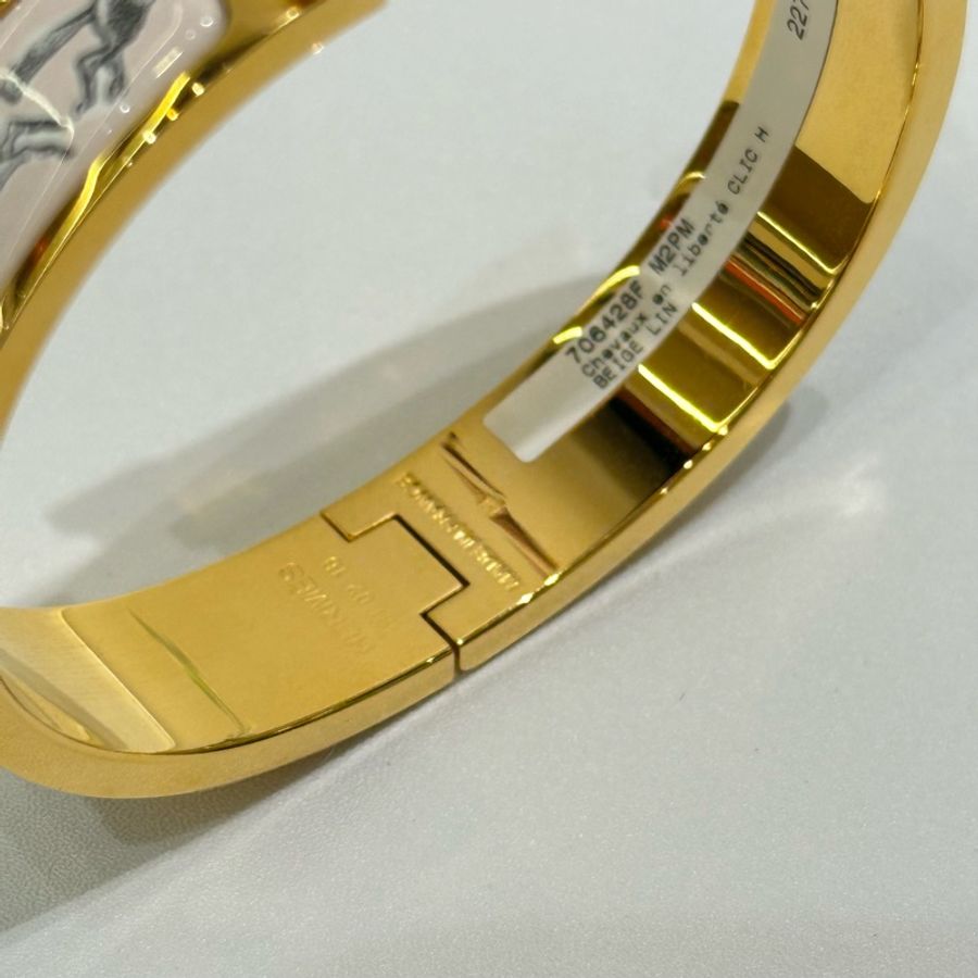 TW4864 Hermes 愛馬仕 H手鐲 特別版 奔騰的馬群 Chevaux en Liberte Clic H Bracelet PM Beige Lin x GHW-17