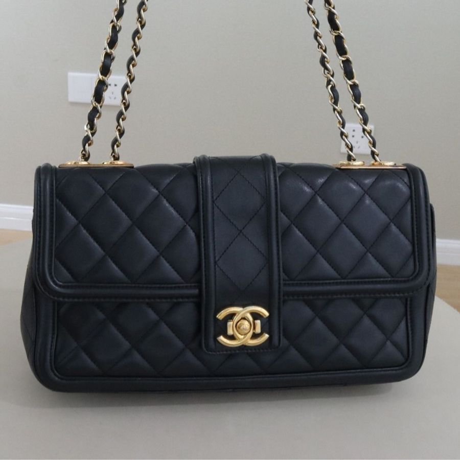 CHANEL 香奈兒 Elegent CF單肩斜挎女包，黑色小牛皮金鍊，序號20 尺寸30*17*9-0