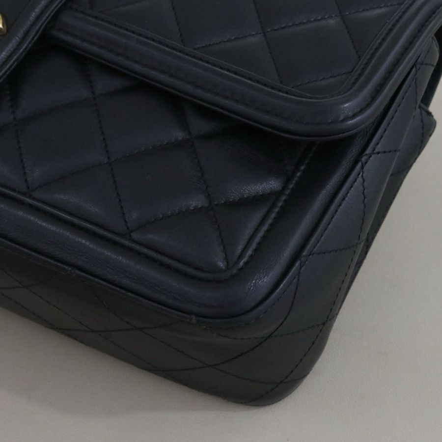 CHANEL 香奈兒 Elegent CF單肩斜挎女包，黑色小牛皮金鍊，序號20 尺寸30*17*9-2