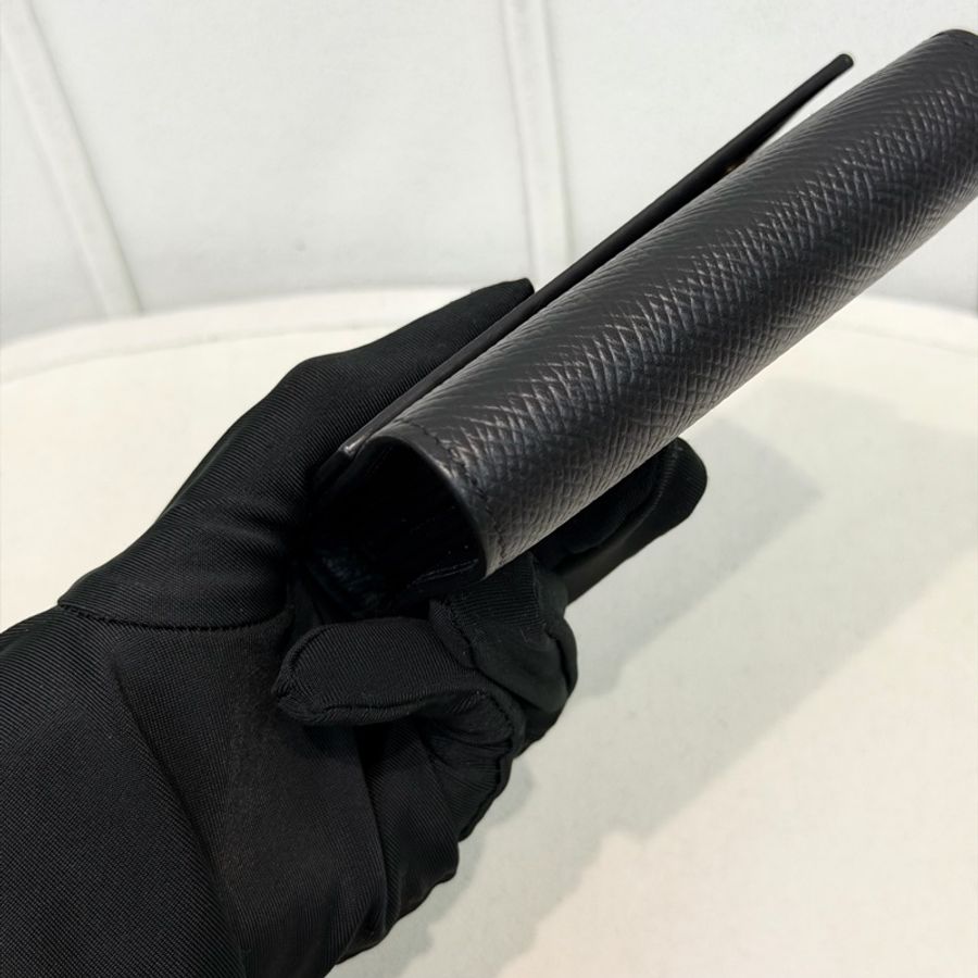 CELINE 牛皮Trifold Wallet 三折短夾 XB826-8