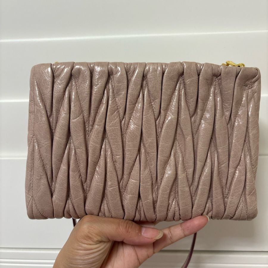 Vintage Miu Miu Matelassé Lux RP0380 皺皺包_粉-1
