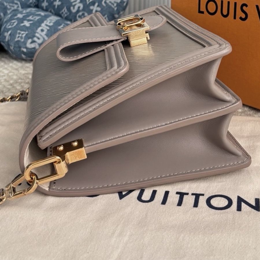Louis Vuitton路易威登 大象灰水波紋牛皮單肩包 底長25。-3