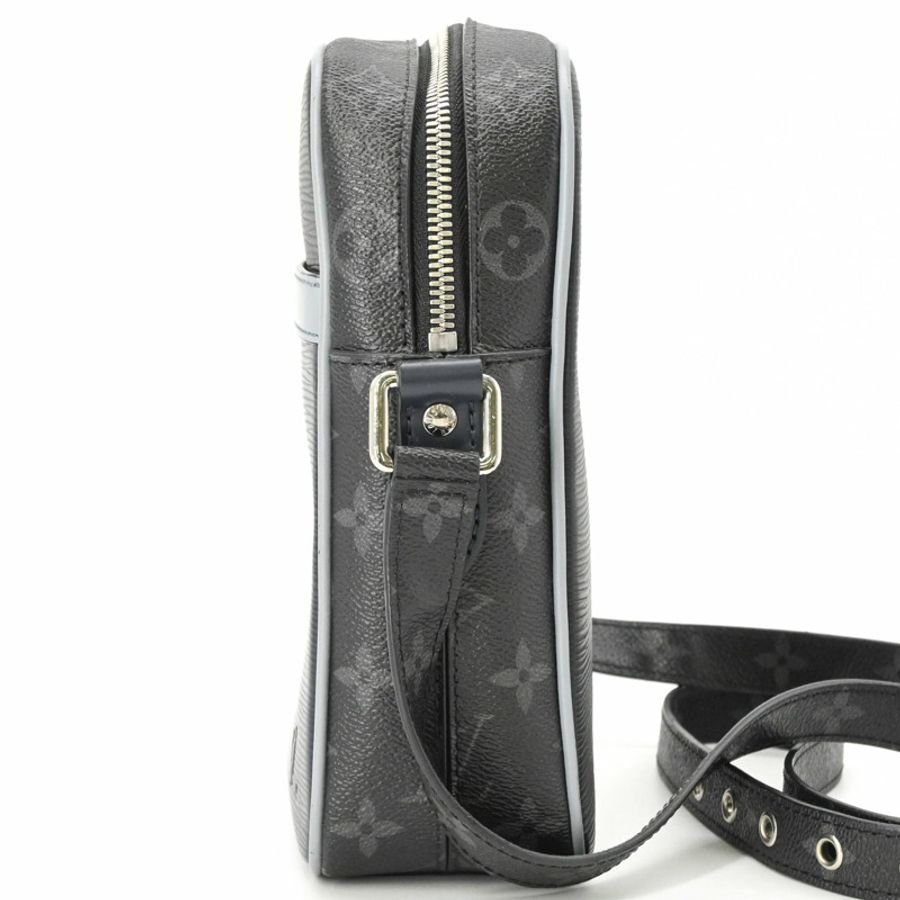 路易威登 (LOUIS VUITTON) Danube PM 單肩背包 Epi Monogram Eclipse 黑/海軍藍 M53421-4
