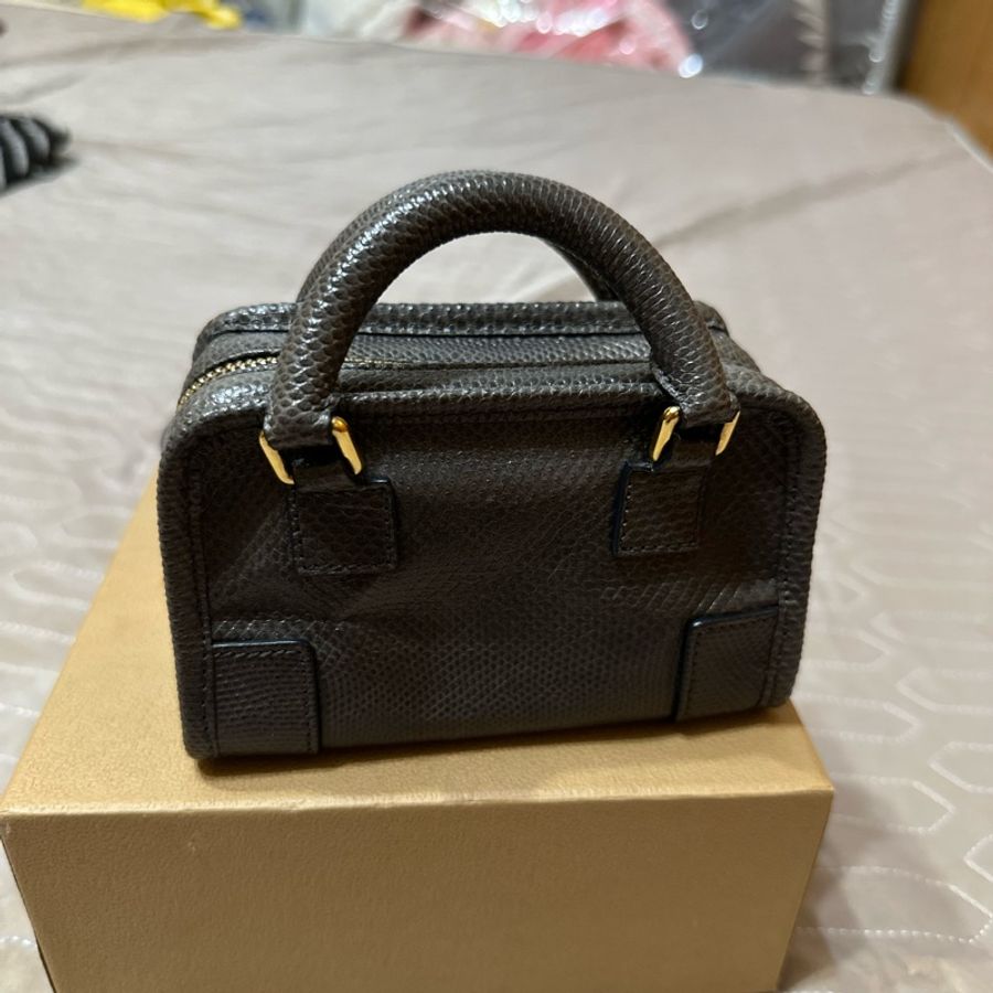 Loewe水蛇皮 迷你包-8