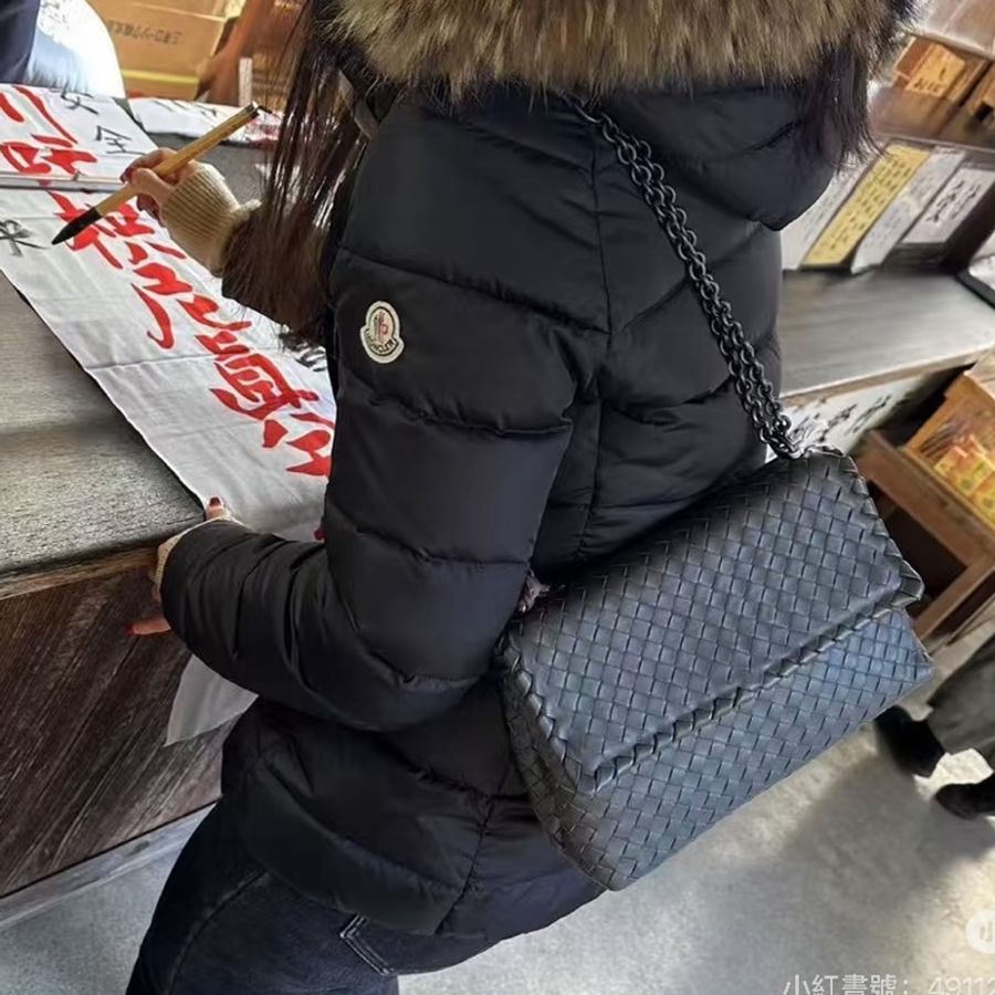 BottegaVeneta葆蝶家黑色小羊皮編織鏈條包配備齊全有購証🦺-8