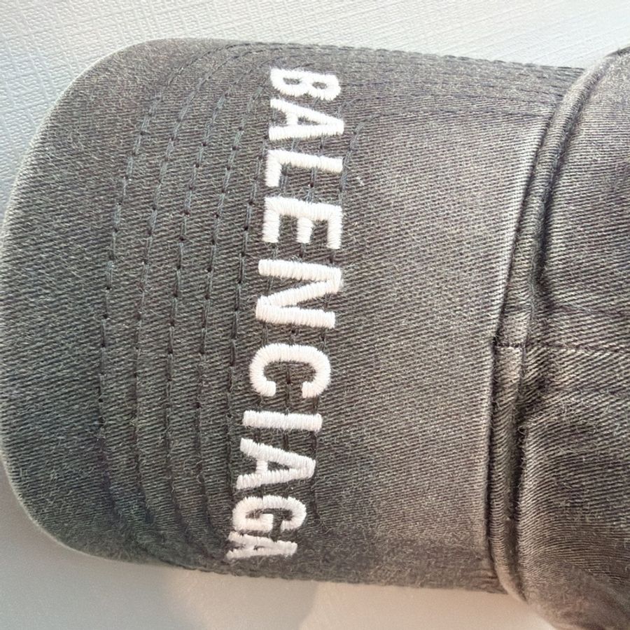 二手精品自賣❤️Balenciaga巴黎世家灰色刷白帽.復古款棒球帽.58公分L號-1