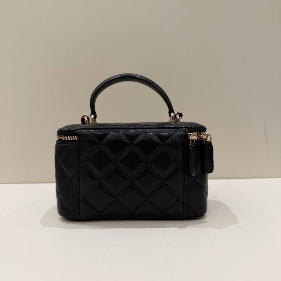 芯片款 香奈兒/Chanel 黑金羊皮手柄盒子包-1