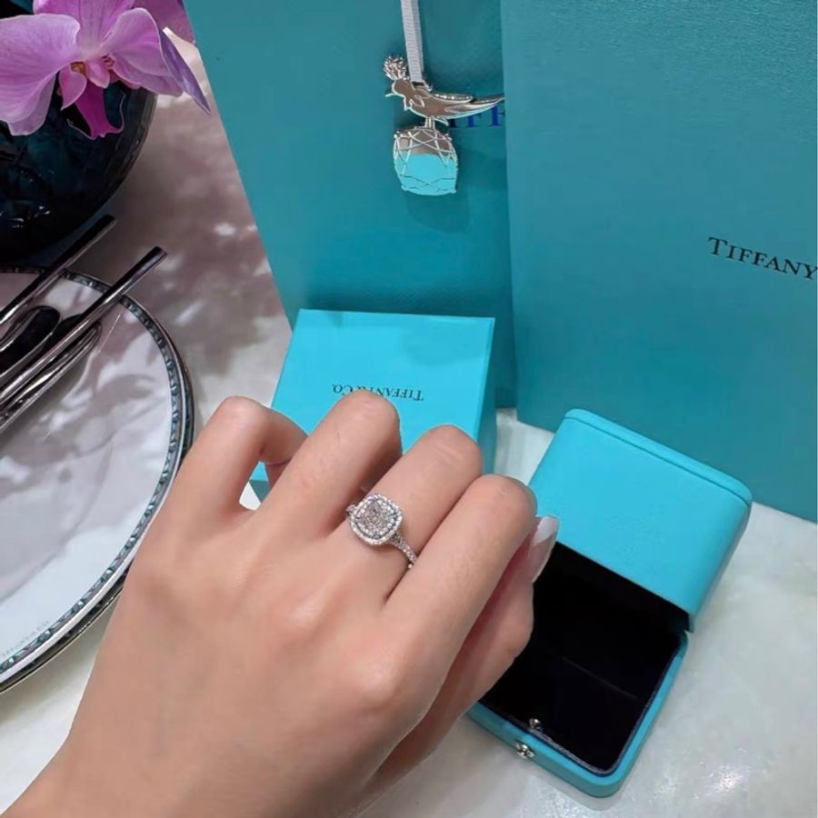 Tiffany蒂芙尼 Soleste系列 鉑金鑲鑽枕形鑽石戒指,美碼 4.5 碼,歐碼 48 號-8