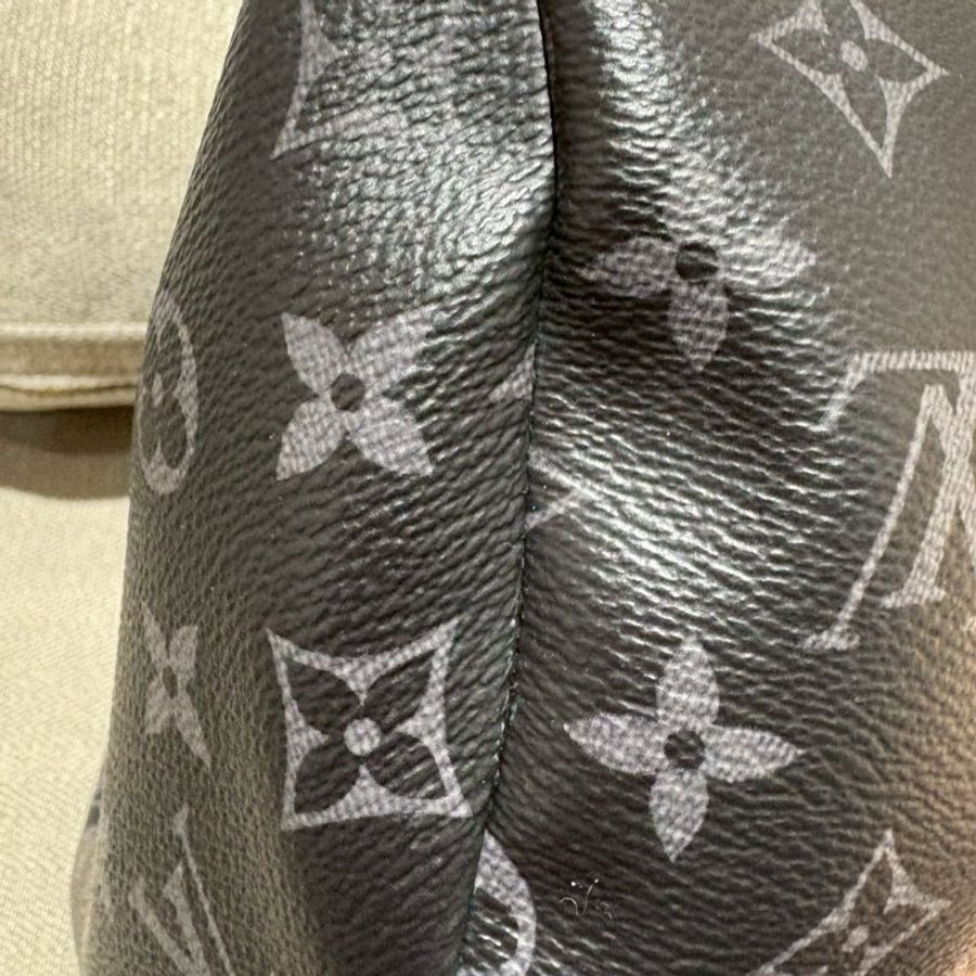 Louis Vuitton 黑老花半月包 晶片款-6