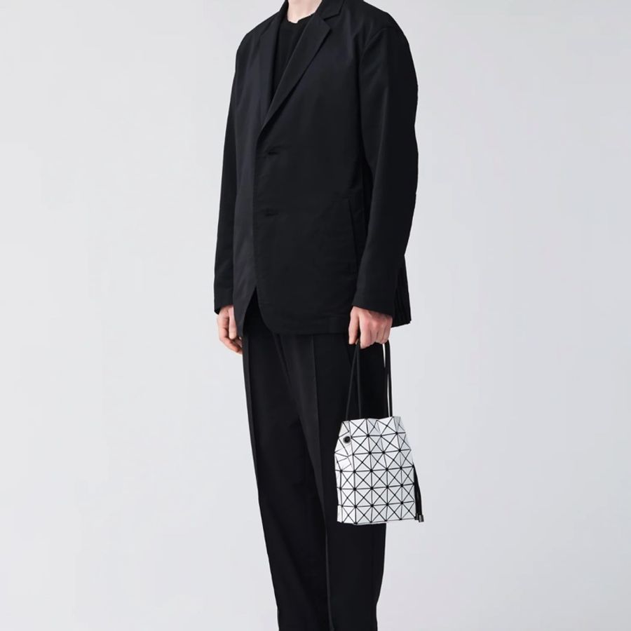 Issey Miyake 三宅一生 BaoBao 墨繩水桶包 霧面白色 全新品-5
