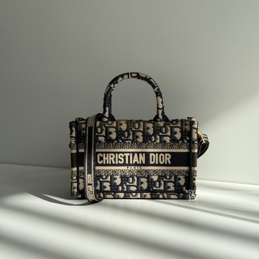 95新💙 Dior 迪奧 橫板 Mini Tote 深藍老花-0