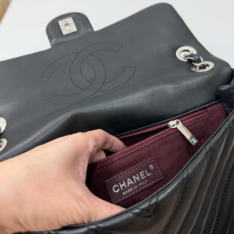 《仙闆名牌精品》CHANEL 香奈兒 CF V紋 銀釦 黑 鍊條包 斜背包 手提包 側背包-28