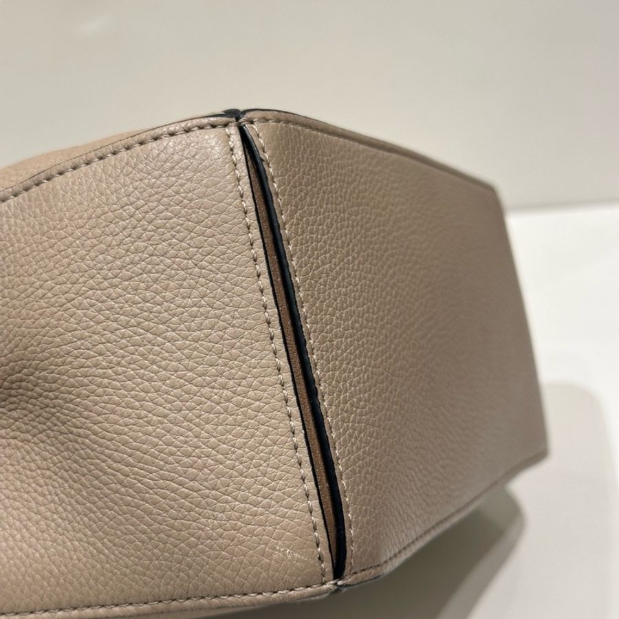 99新LOEWE 羅意威 Puzzle 小號 幾何造型 手提包 斜背包拼色 金色五金 19編碼❤️正品-8