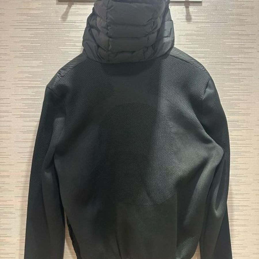 💎Han's house精品服飾💎moncler 拼接 羽絨 連帽 外套 現貨 XXXL 原價39900-3