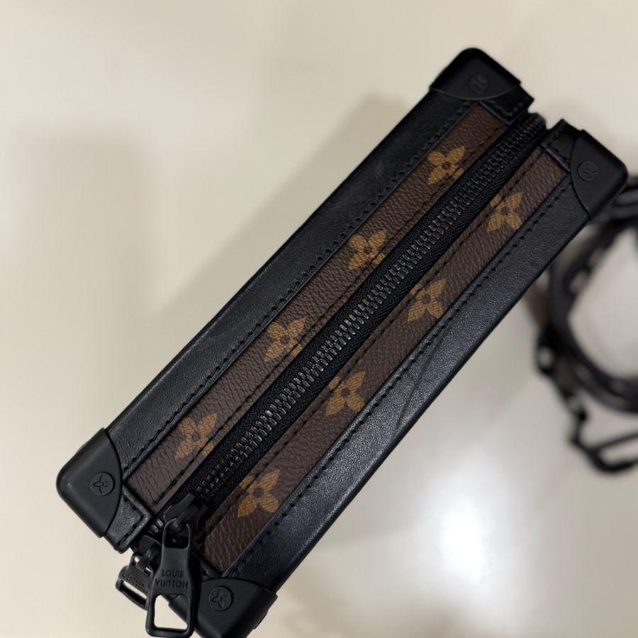 (經典美包🫶🏻）LOUIS VUITTON路易威登LVSoft Trunk Monogram Tuftage 單肩包-3