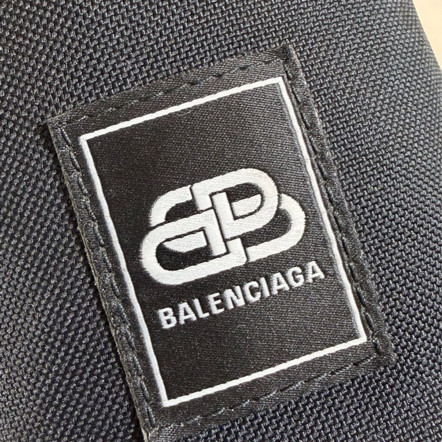 🎁全台最甜 全新閒置 巴黎世家 Balenciaga 黑雙B大logo 小圓筒包-1
