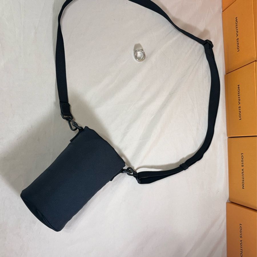 🎁全台最甜 全新閒置 巴黎世家 Balenciaga 黑雙B大logo 小圓筒包-4