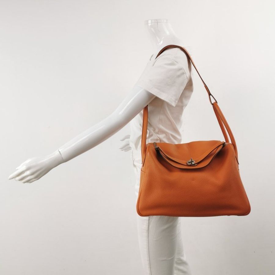 Hermes Lindy34旋扣單肩包Clemence(TC)牛皮銀扣93愛馬仕橙框R刻-1