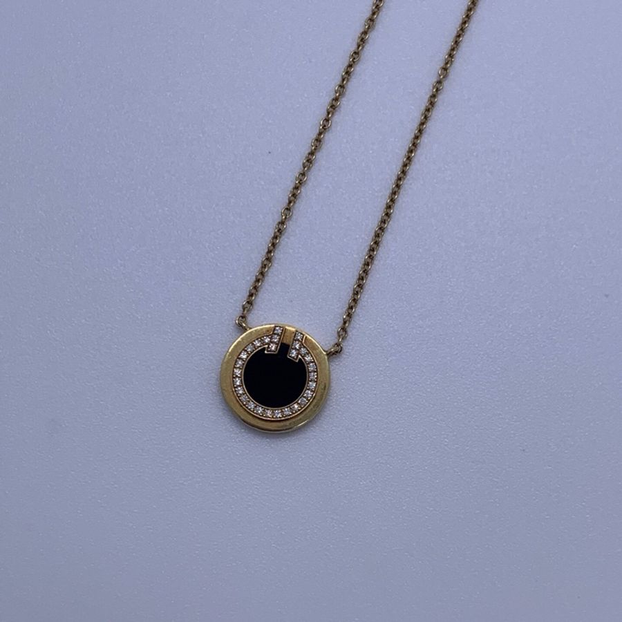 Tiffany 蒂芙尼T系列黑瑪瑙圓餅項鍊,18K黃金材質,經典T字母設計,黑色瑪瑙圓盤,鑲鑽點綴,無附件-4