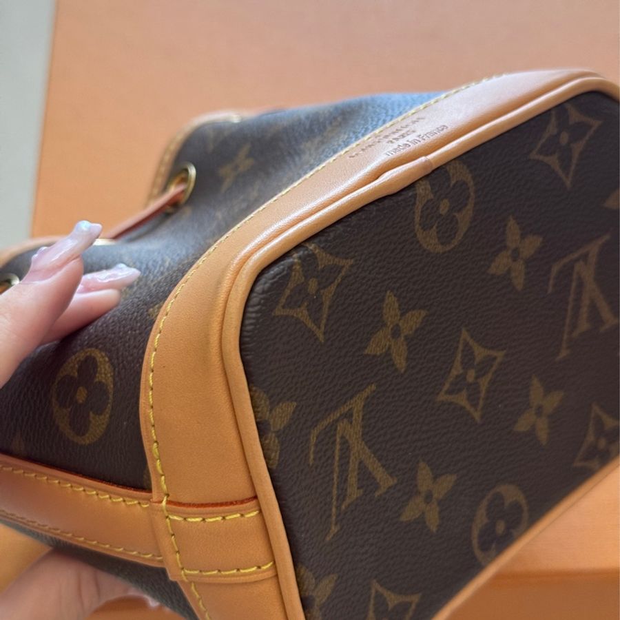 LV nano noe 小水桶包-9
