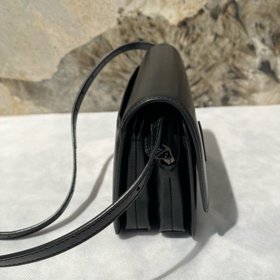 Balenciga黑牛皮B Bag風琴掀蓋側背包-1