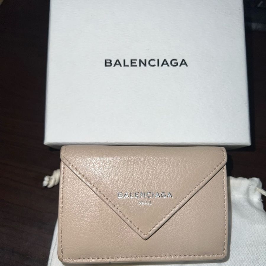 BALENCIAGA三折小短夾-5