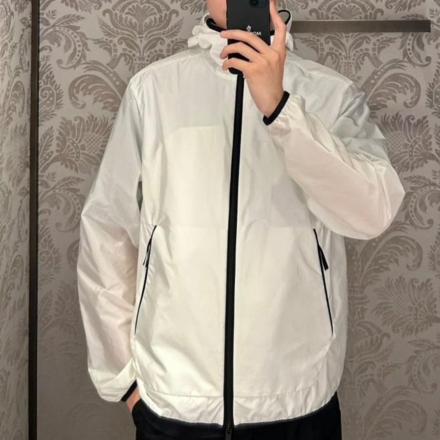 💎Han's house精品服飾💎moncler Granier 防水 尼龍 風衣 連帽 外套 現貨 S 原價48100-0