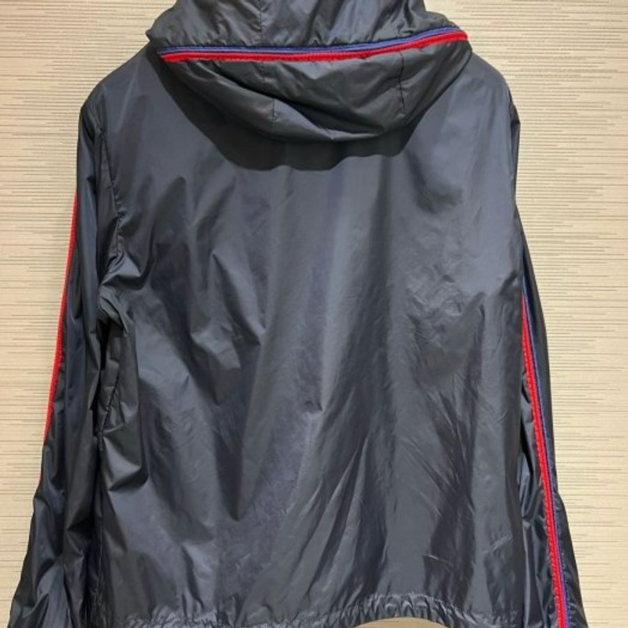 💎Han's house精品服飾💎moncler Hattab 彩條 防水 尼龍 風衣 連帽 外套 現貨4 原價27000-3