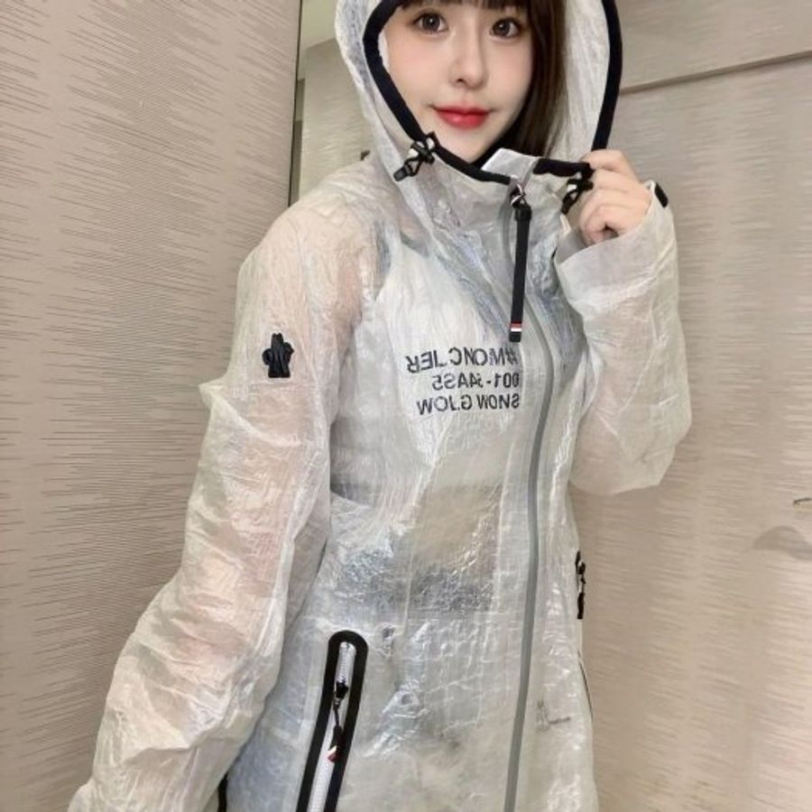 💎Han's house精品服飾💎moncler 滑雪系列 高機能 抗拉力 抗撕裂性 重量極輕 尼龍 風衣 連帽 外套 現貨 4 原價73300 可手水洗-8