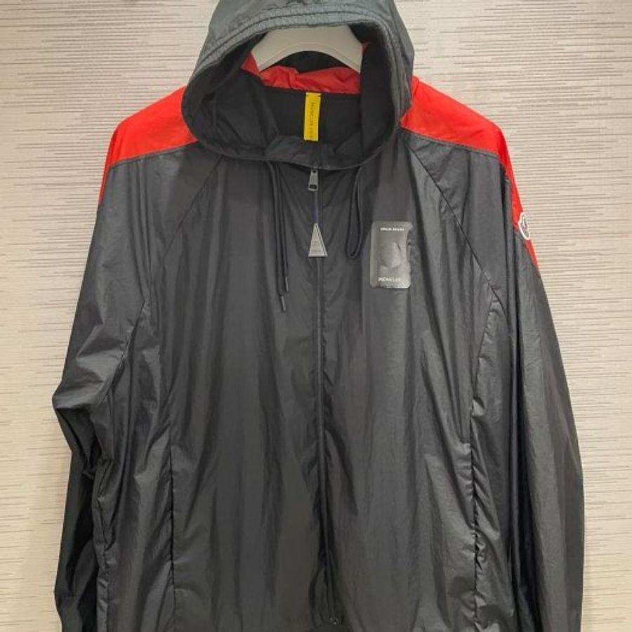💎Han's house精品服飾💎Moncler 聯名 風衣 連帽 外套 寬版 現貨 2 原價27000-0