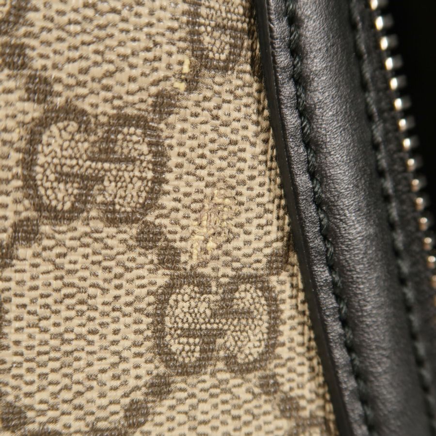 GUCCI 塗層帆布GG Supreme Backpack背包-15
