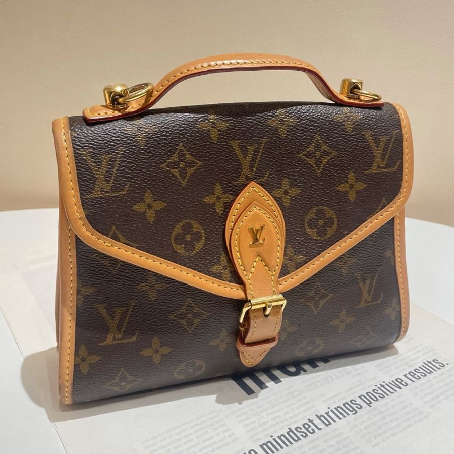 路易威登LV IVY 老花邮差包19年-6