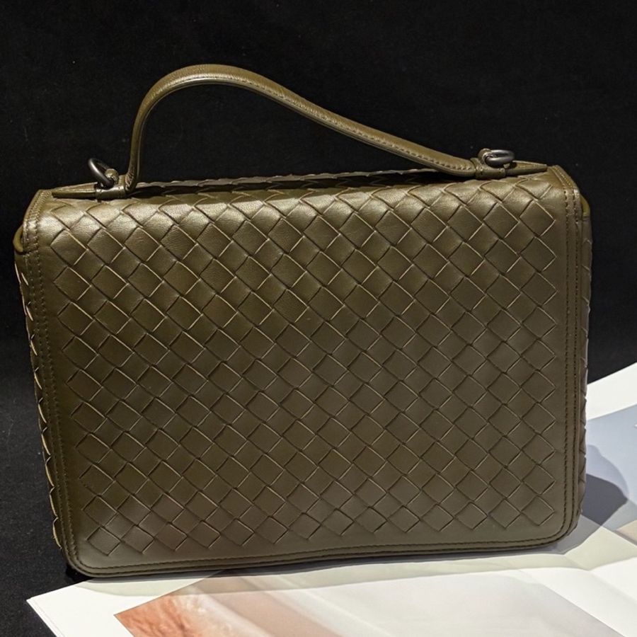 葆蝶Bottega Veneta 墨綠色 編織牛皮 郵差包-2