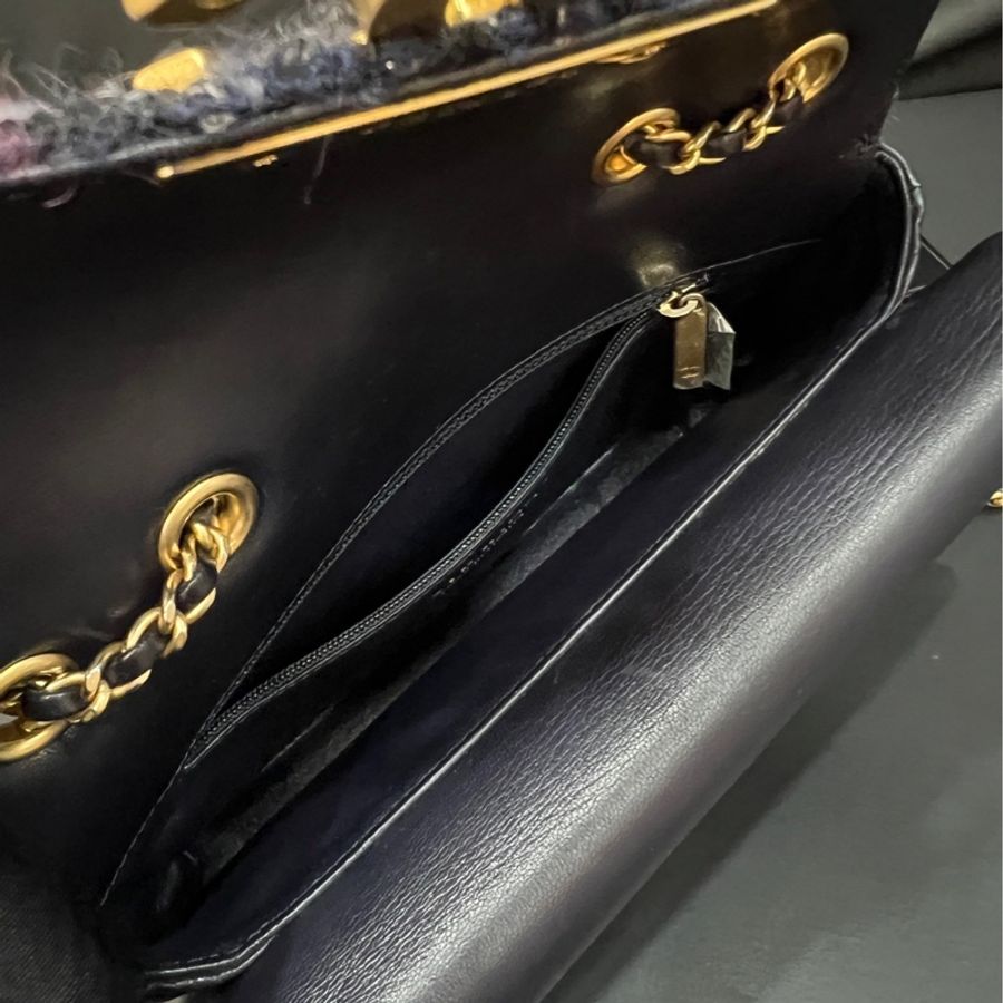 chanel粗花呢雙層大logo金鍊包cf 26開有卡 成色如圖-6