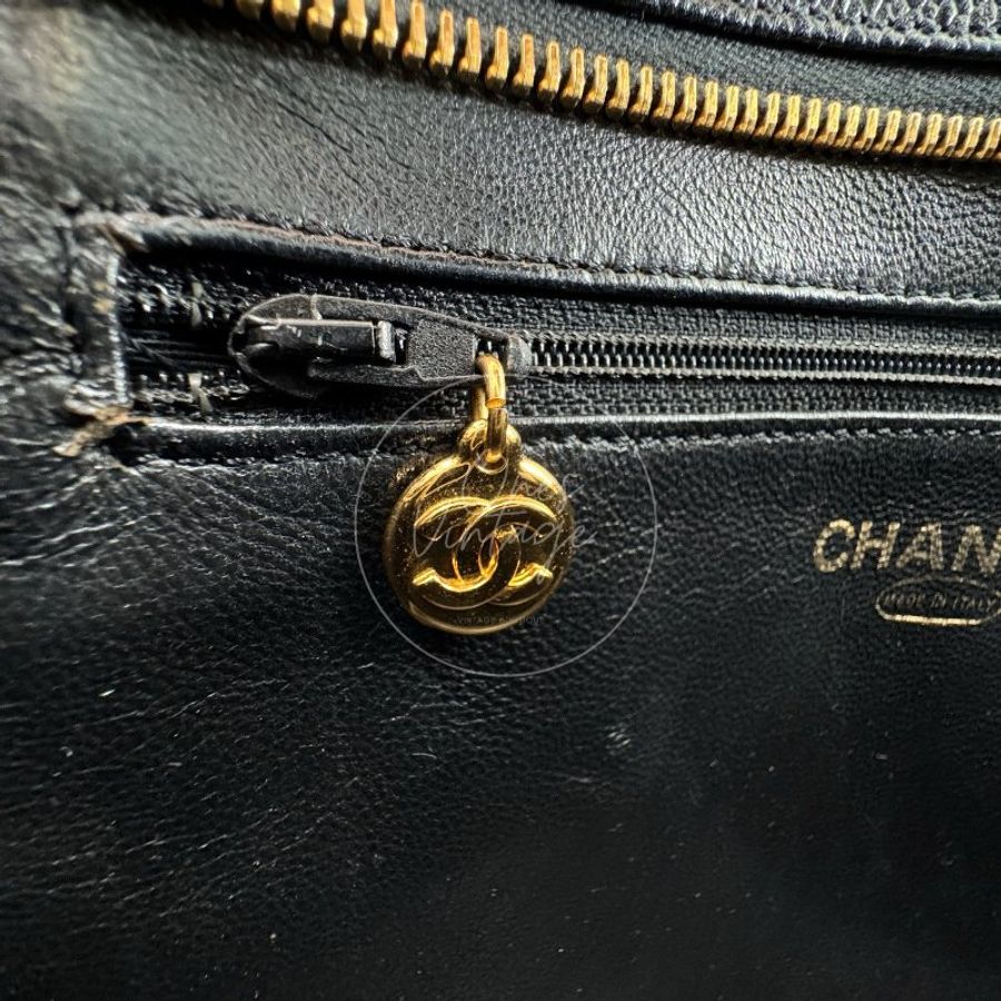 中古 Chanel 香奈兒 黑色 荔枝皮 魚子醬皮革 復古 圓牌托特包-19