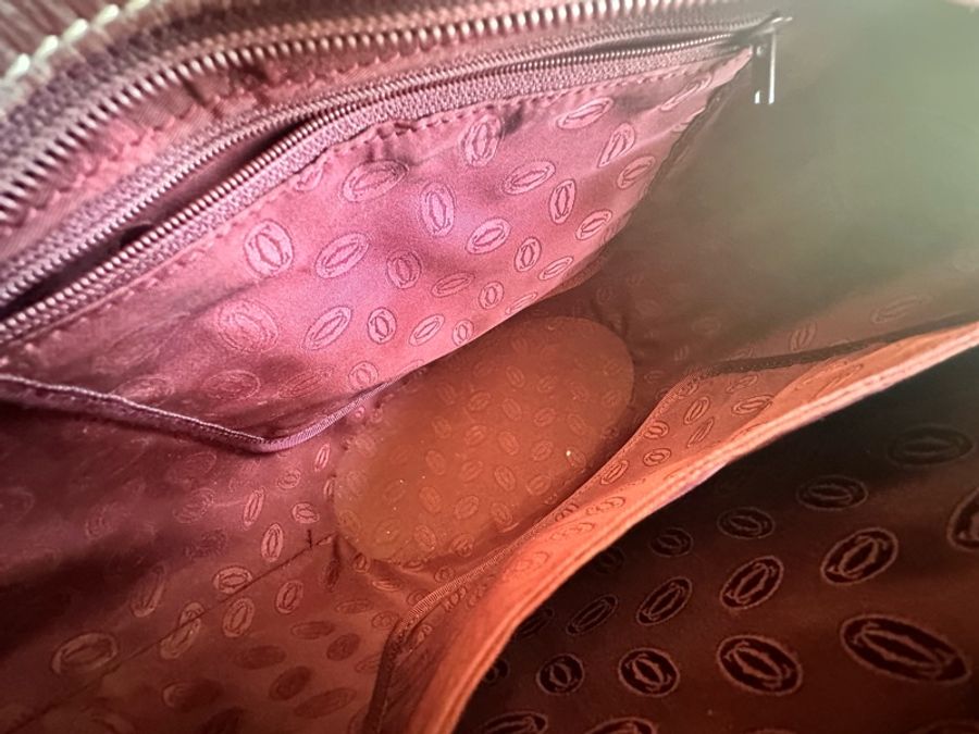 【誠可議】 【正品 Vintage】Cartier 卡地亞 經典酒紅美洲豹雙C壓印金邊手提包/水餃包/扇形包-8