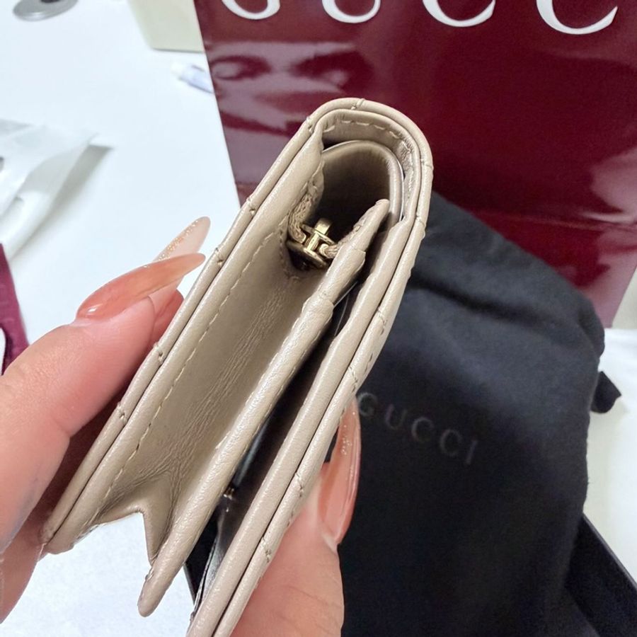 GUCCI 奶茶色短夾-7