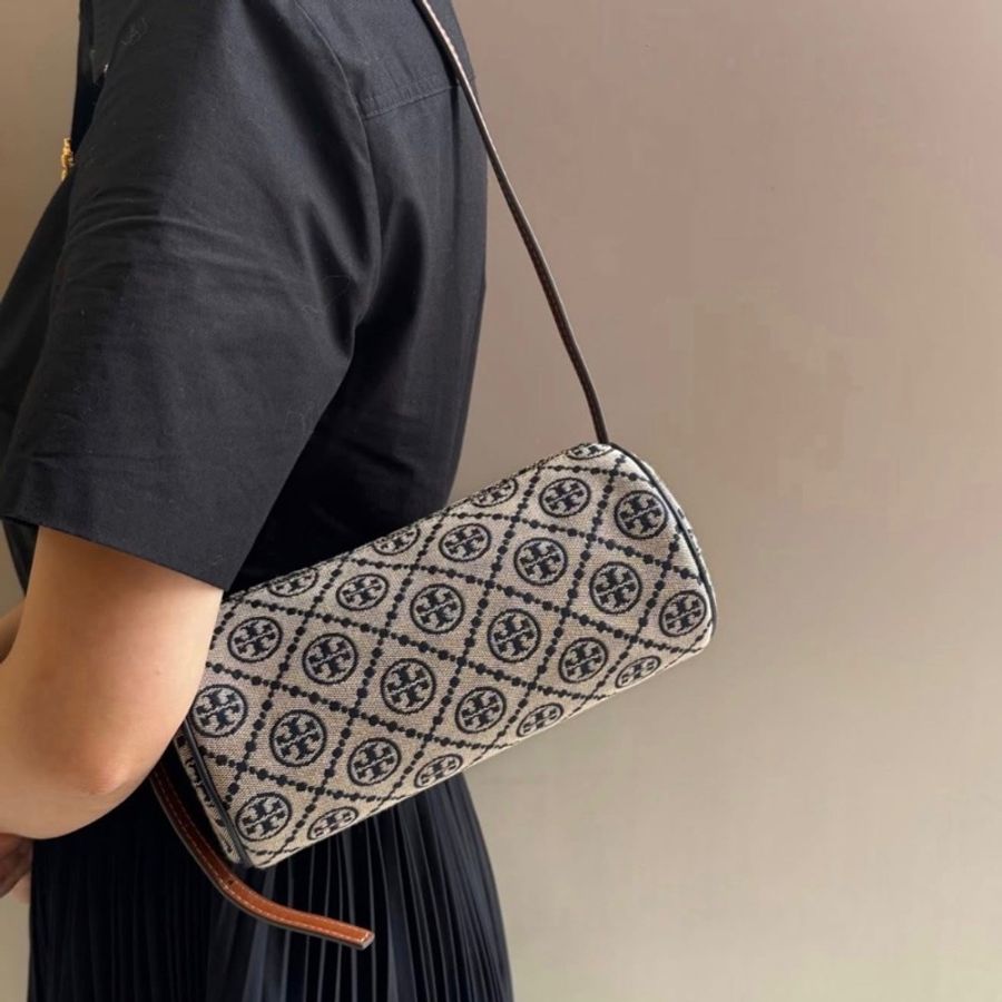 Tory Burch T MONOGRAM CYLINDER BAG深藍老花色滾桶包-0
