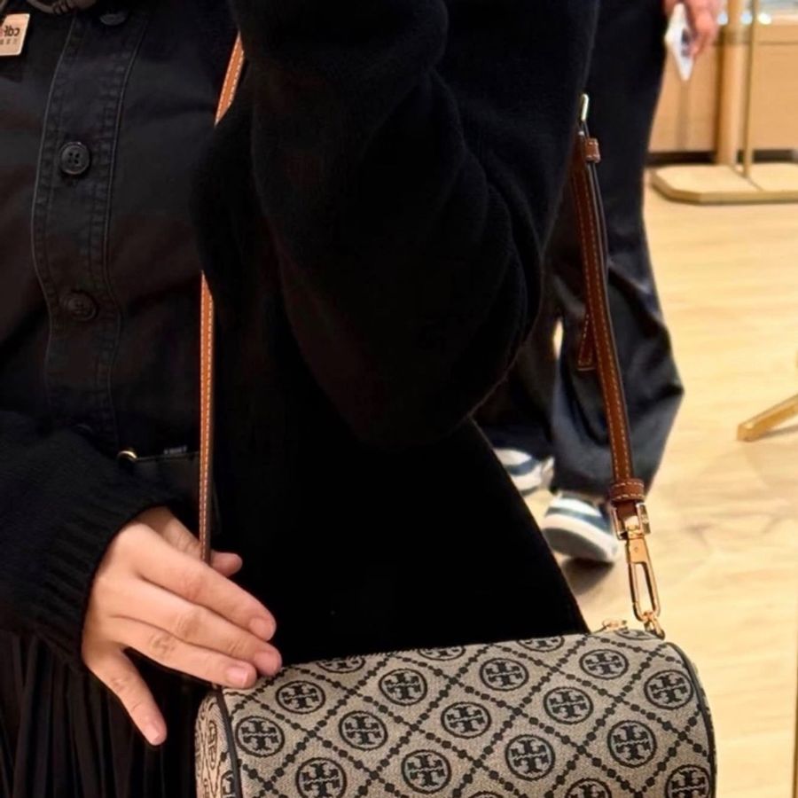 Tory Burch T MONOGRAM CYLINDER BAG深藍老花色滾桶包-1