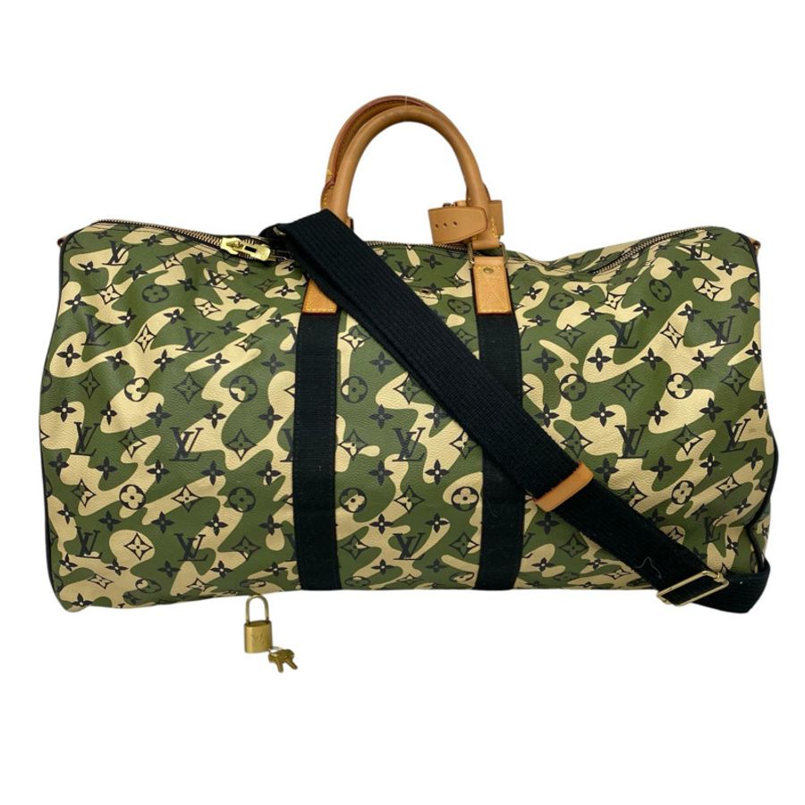 △ LOUIS VUITTON 路易·威登 Green Coated Canvas Monogramouflage Keepall Bandoulie 55 Takashi Murakami Boston Bag 綠色塗層帆布經典老花迷彩波士頓包 M95774-267010864-0