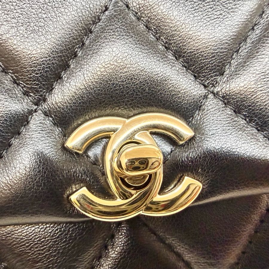 chanel最強搭配✨黑金羊25S mini側背包AP4592-17
