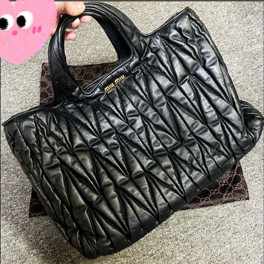 Miumiu黑色皺摺托特包 購物包-0